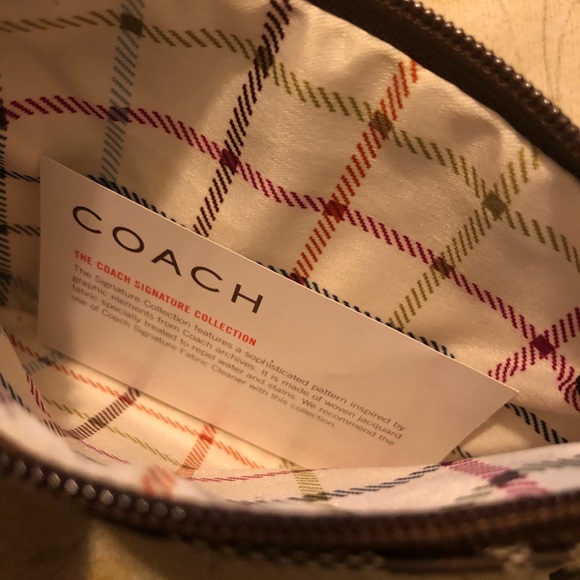 Coach Wristlet - Picture 6 of 7